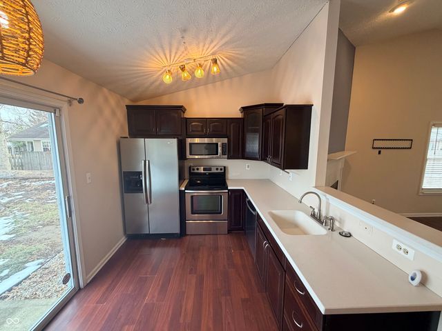 5159 Pin Oak Drive, Indianapolis, IN 46254