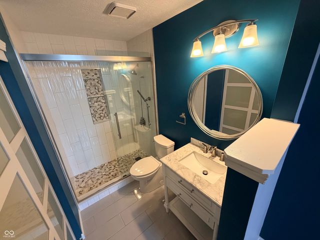 5159 Pin Oak Drive, Indianapolis, IN 46254