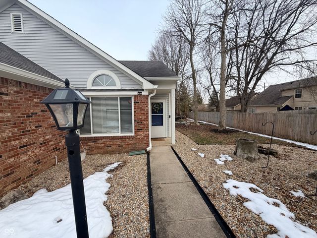 5159 Pin Oak Drive, Indianapolis, IN 46254