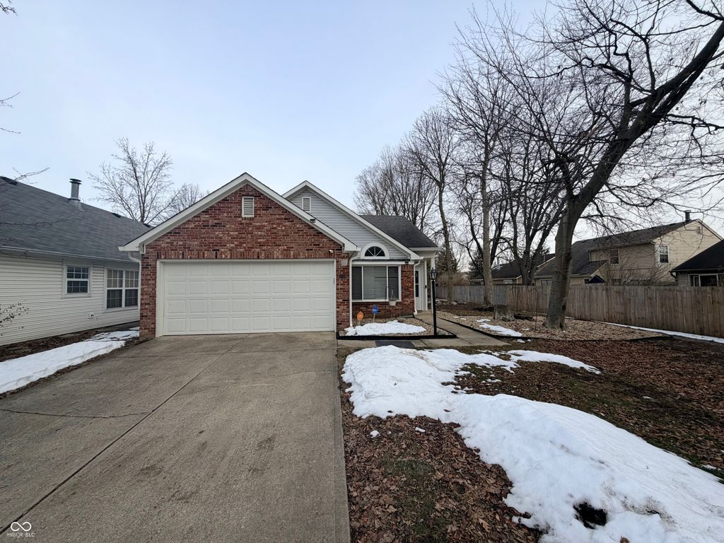 5159 Pin Oak Drive, Indianapolis, IN 46254