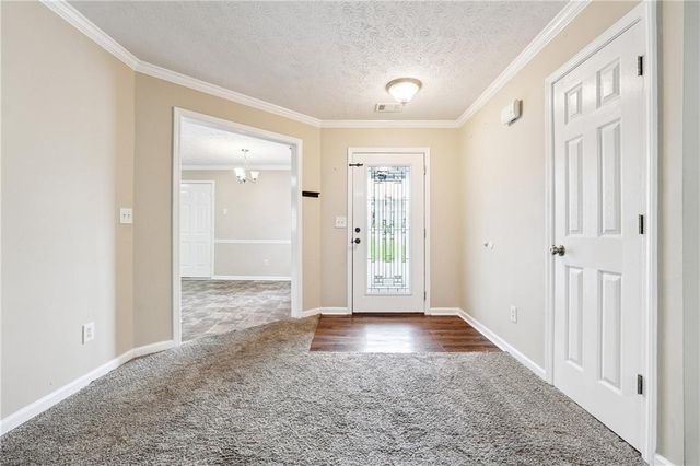 1425 Shamrock Hill Circle, Loganville, GA 30052