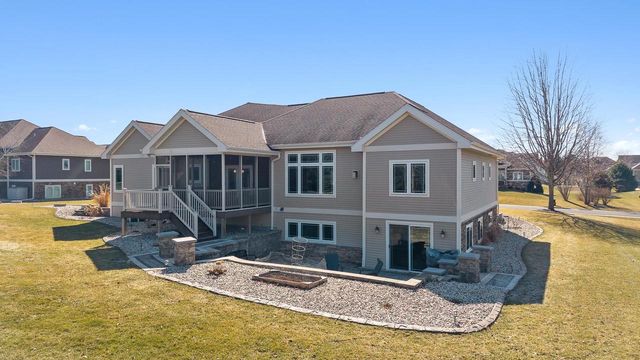 3122 Saddle Brooke Trail, Sun Prairie, WI 53590