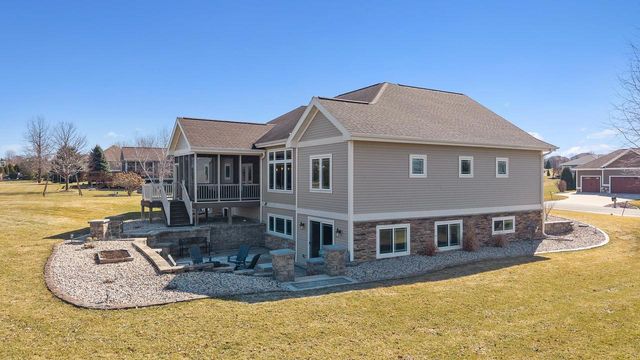 3122 Saddle Brooke Trail, Sun Prairie, WI 53590