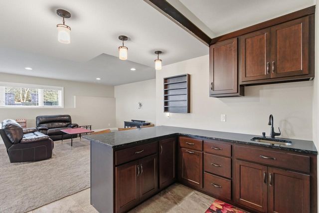 3122 Saddle Brooke Trail, Sun Prairie, WI 53590