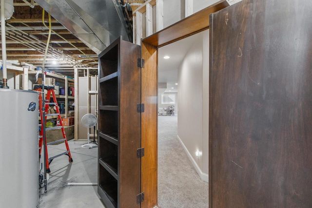 3122 Saddle Brooke Trail, Sun Prairie, WI 53590