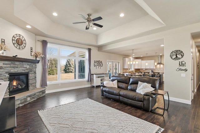 3122 Saddle Brooke Trail, Sun Prairie, WI 53590