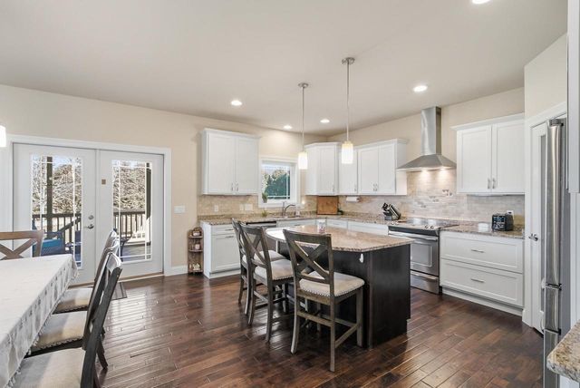 3122 Saddle Brooke Trail, Sun Prairie, WI 53590