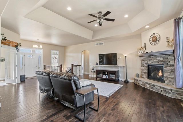 3122 Saddle Brooke Trail, Sun Prairie, WI 53590