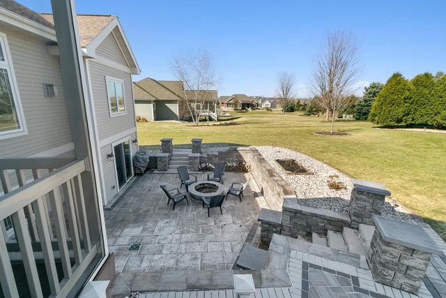 3122 Saddle Brooke Trail, Sun Prairie, WI 53590