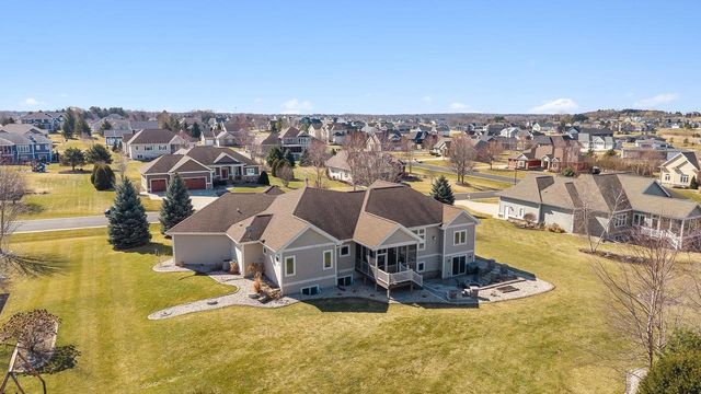3122 Saddle Brooke Trail, Sun Prairie, WI 53590
