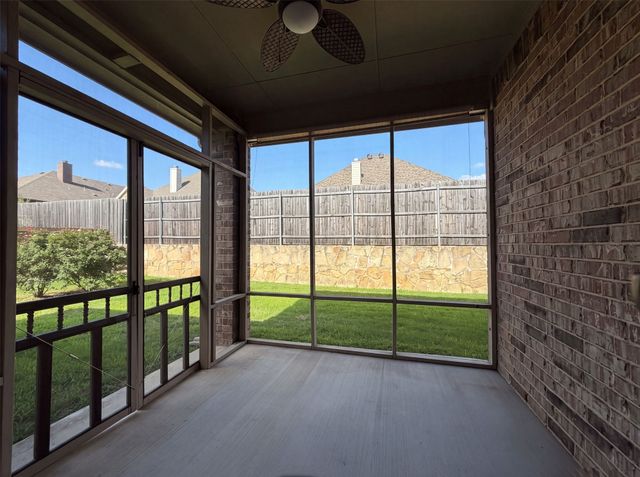 3005 S College Avenue, Decatur, TX 76234