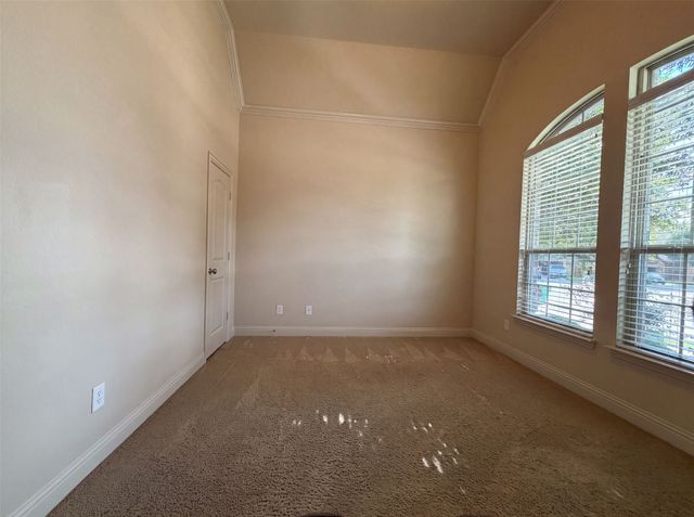 3005 S College Avenue, Decatur, TX 76234