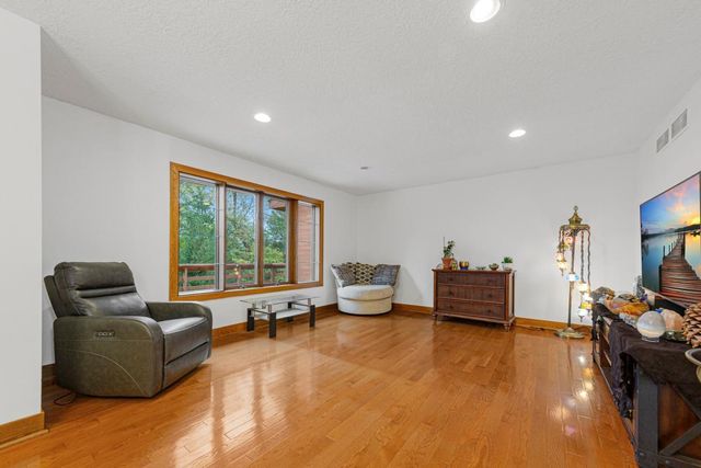 3 Island Heights Court NE, Pine Island, MN 55963