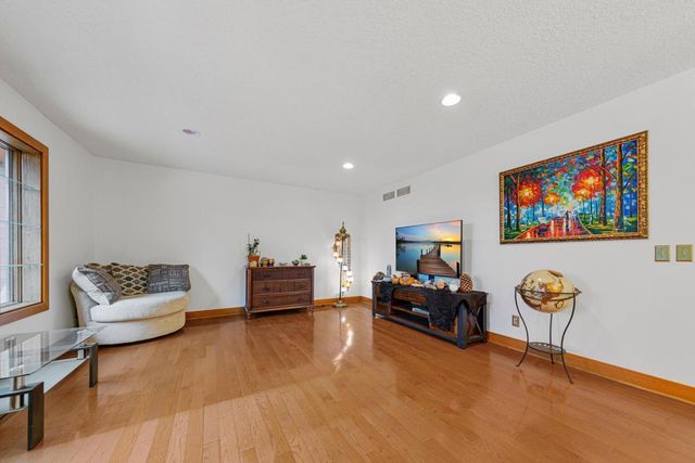 3 Island Heights Court NE, Pine Island, MN 55963