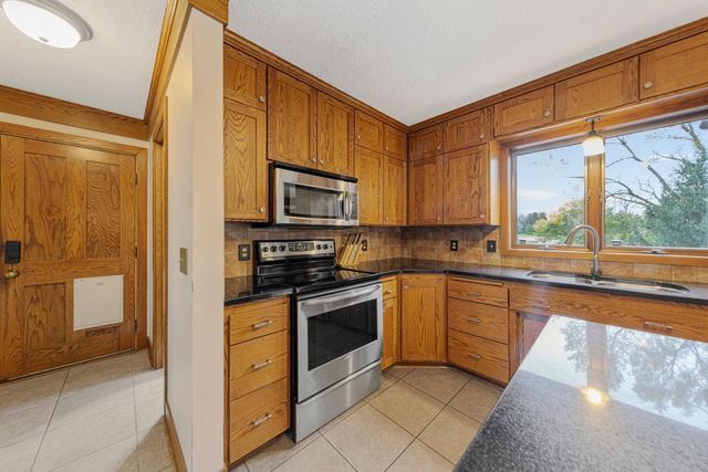 3 Island Heights Court NE, Pine Island, MN 55963