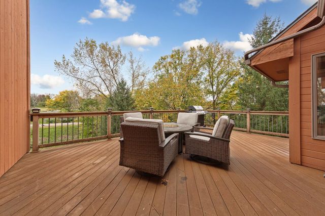 3 Island Heights Court NE, Pine Island, MN 55963