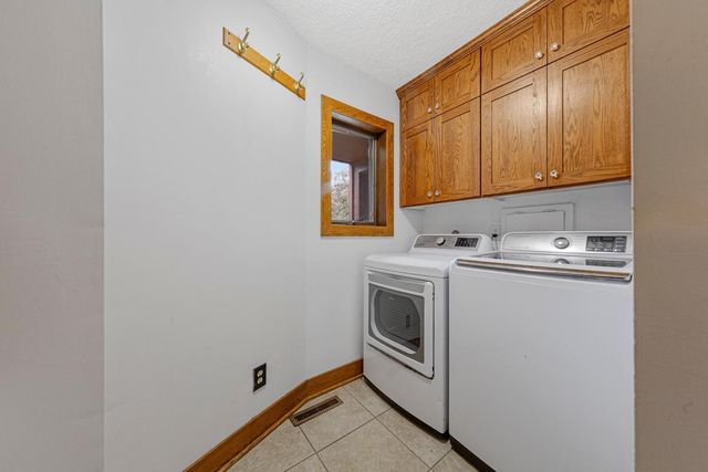 3 Island Heights Court NE, Pine Island, MN 55963