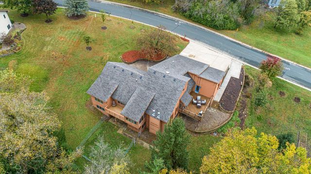 3 Island Heights Court NE, Pine Island, MN 55963