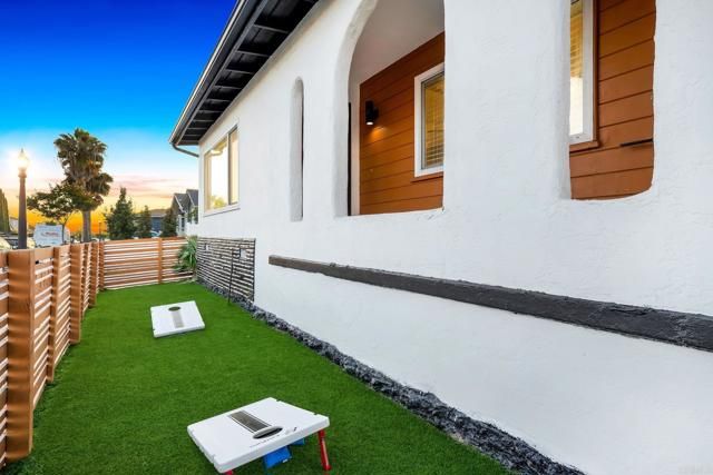 5028 Monroe Avenue, San Diego, CA 92115