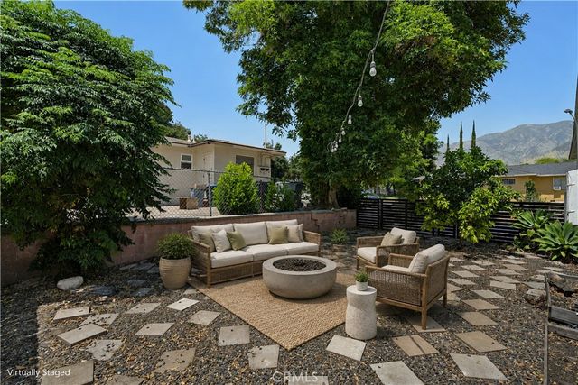 2538 Woodlyn Road, Pasadena, CA 91107