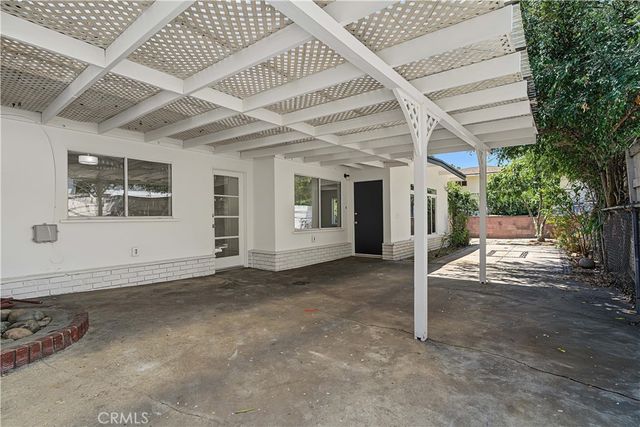 2538 Woodlyn Road, Pasadena, CA 91107