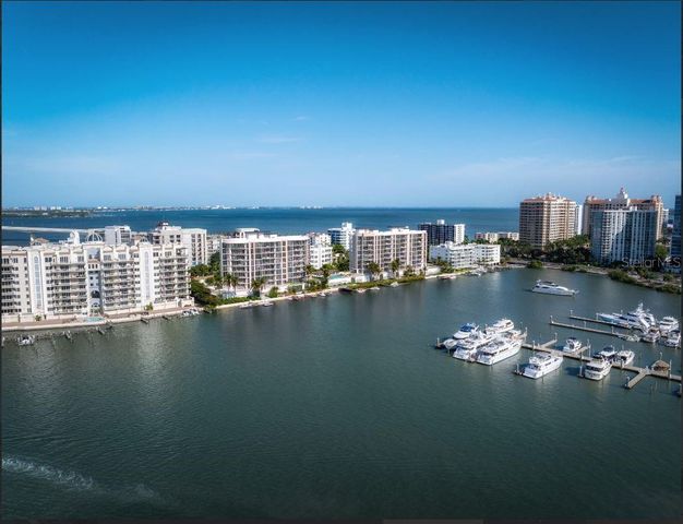 550 GOLDEN GATE POINT 503, Sarasota, FL 34236