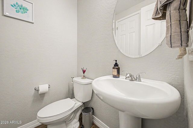 701 E LIBERTY Lane, Gilbert, AZ 85296