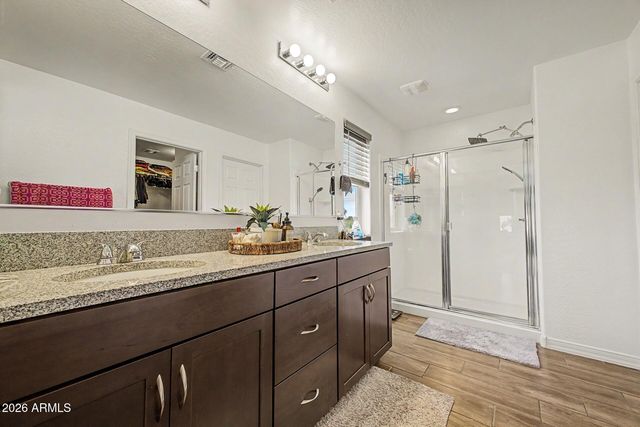 701 E LIBERTY Lane, Gilbert, AZ 85296