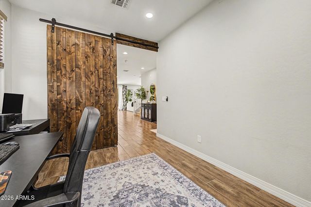 701 E LIBERTY Lane, Gilbert, AZ 85296