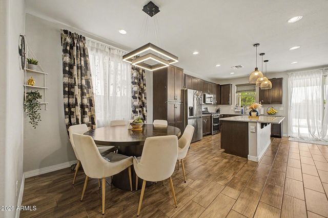 701 E LIBERTY Lane, Gilbert, AZ 85296