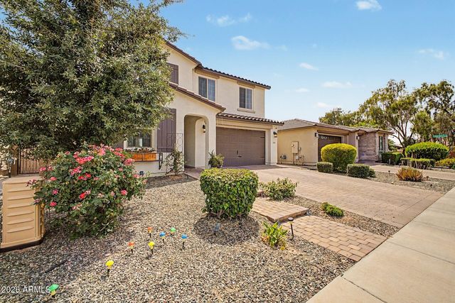 701 E LIBERTY Lane, Gilbert, AZ 85296