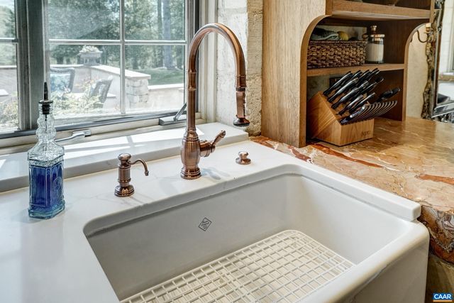 1852 THOMFORDSON LN, Ruckersville, VA 22968