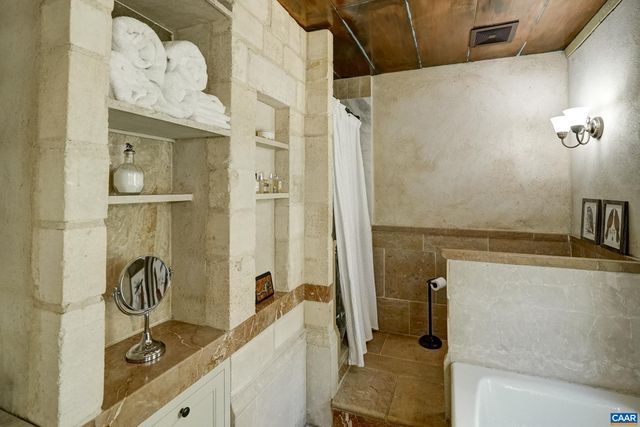 1852 THOMFORDSON LN, Ruckersville, VA 22968