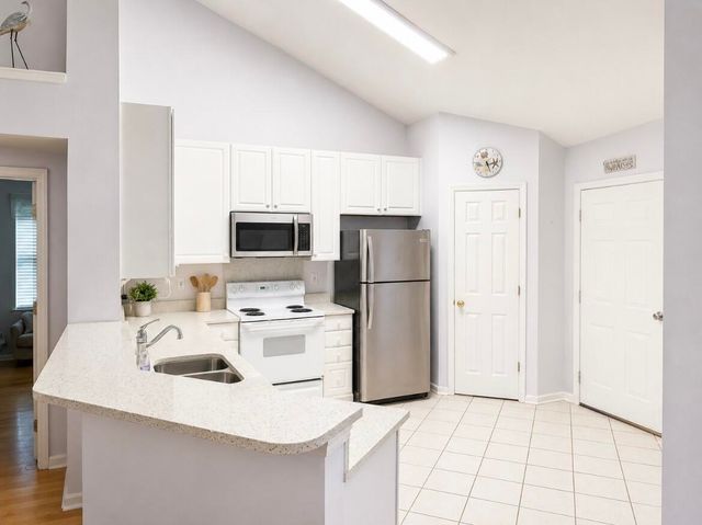 2963 Loebs Court, Mount Pleasant, SC 29466