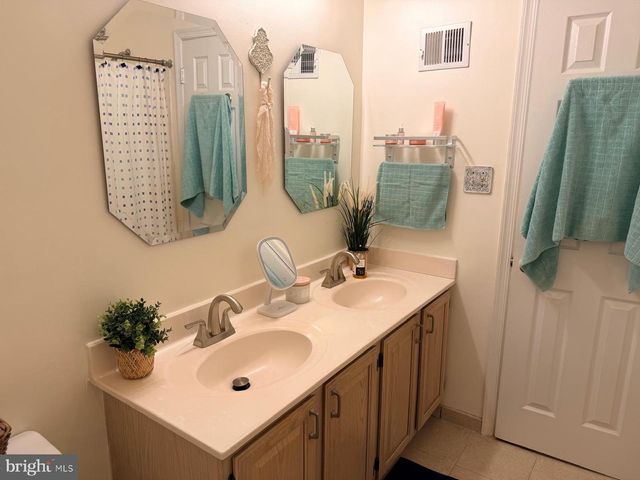 2776 WINSTON CT, Woodbridge, VA 22191