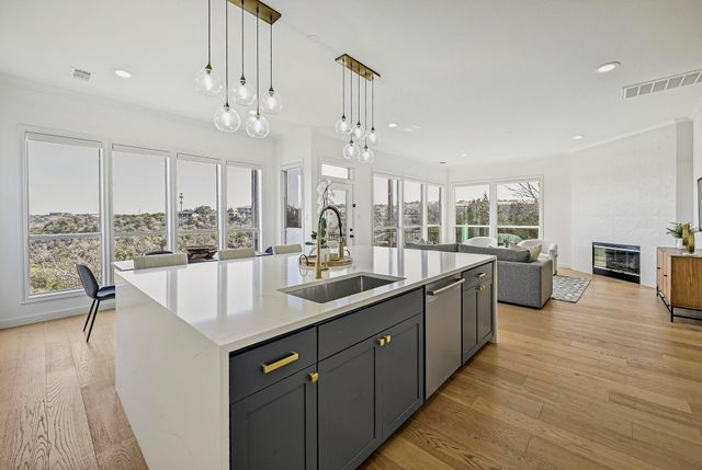 5000 Valburn CT, Austin, TX 78731