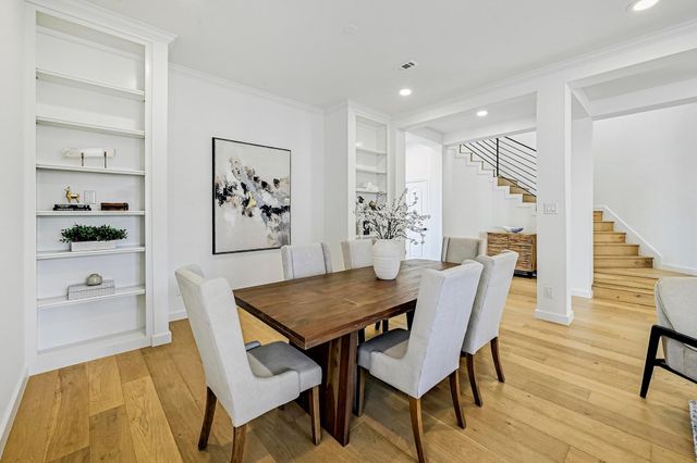 5000 Valburn CT, Austin, TX 78731