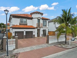 15383 SW 23rd St, Miami, FL 33185