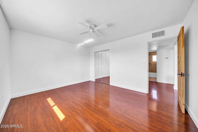 1448 E ROYAL PALM Road, Phoenix, AZ 85020