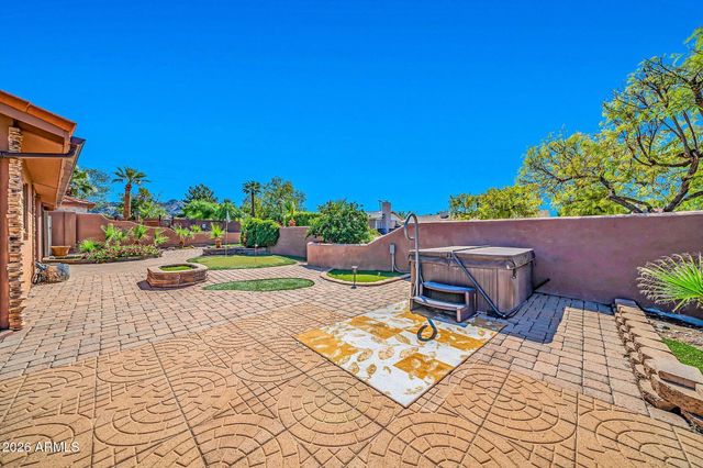 1448 E ROYAL PALM Road, Phoenix, AZ 85020