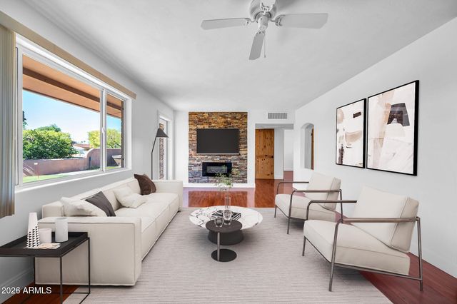 1448 E ROYAL PALM Road, Phoenix, AZ 85020