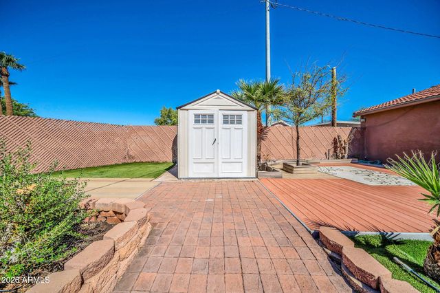 1448 E ROYAL PALM Road, Phoenix, AZ 85020