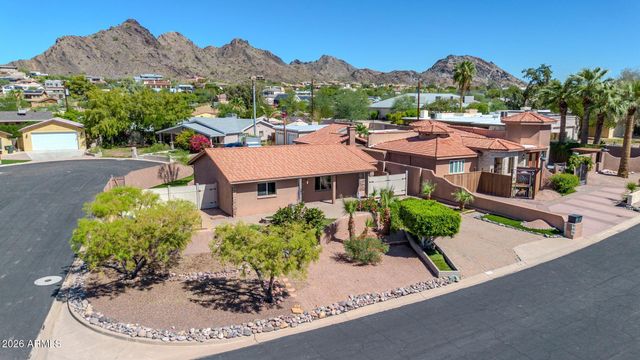 1448 E ROYAL PALM Road, Phoenix, AZ 85020