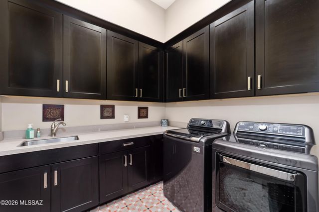 14356 N Stone View Place, Oro Valley, AZ 85755