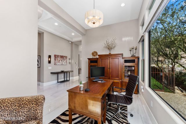 14356 N Stone View Place, Oro Valley, AZ 85755