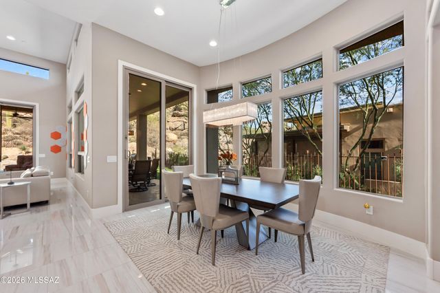 14356 N Stone View Place, Oro Valley, AZ 85755