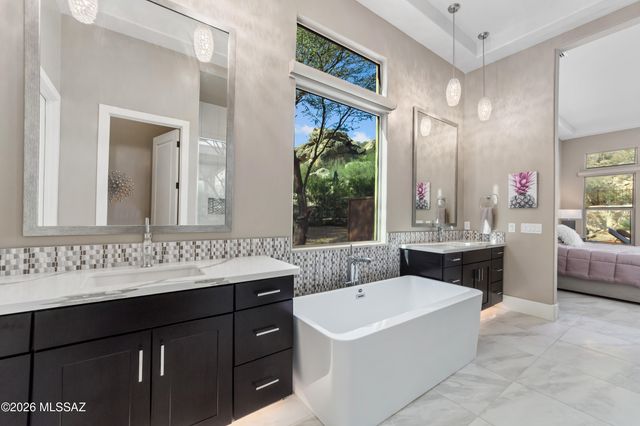 14356 N Stone View Place, Oro Valley, AZ 85755