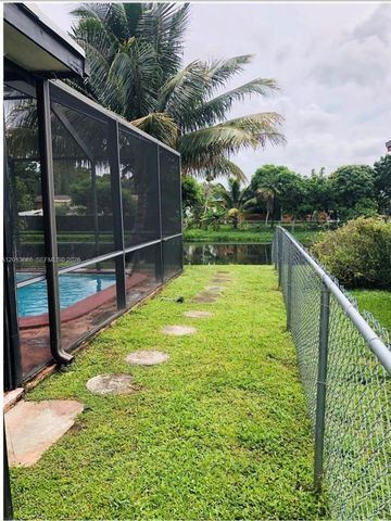 2160 NW 82nd Ter, Sunrise, FL 33322