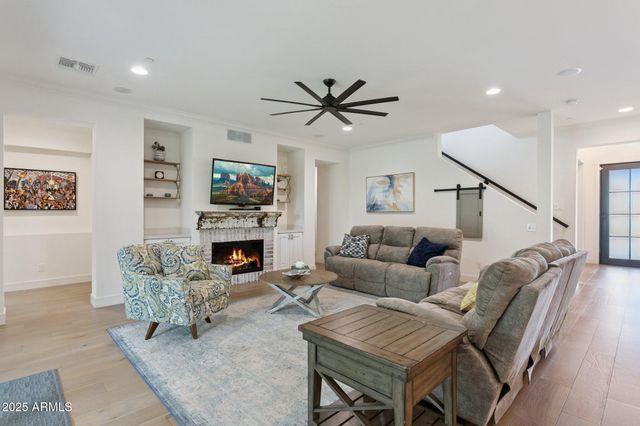 8449 E LINCOLN Drive, Scottsdale, AZ 85250