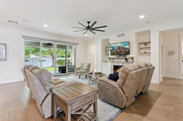 8449 E LINCOLN Drive, Scottsdale, AZ 85250